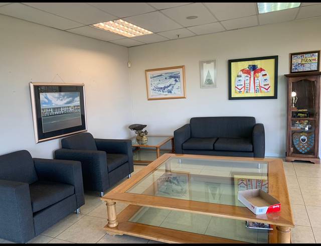 9,000M² WAREHOUSE TO LET IN EASTGATE